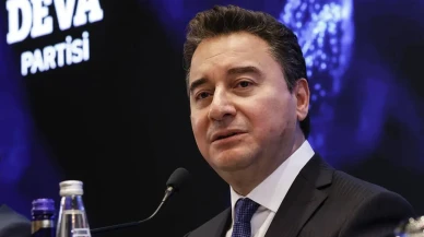 Ali Babacan: Türkiye'nin Suriye konusunda 2 seçeneği var, umarım hükümet yanlış yola sapmaz